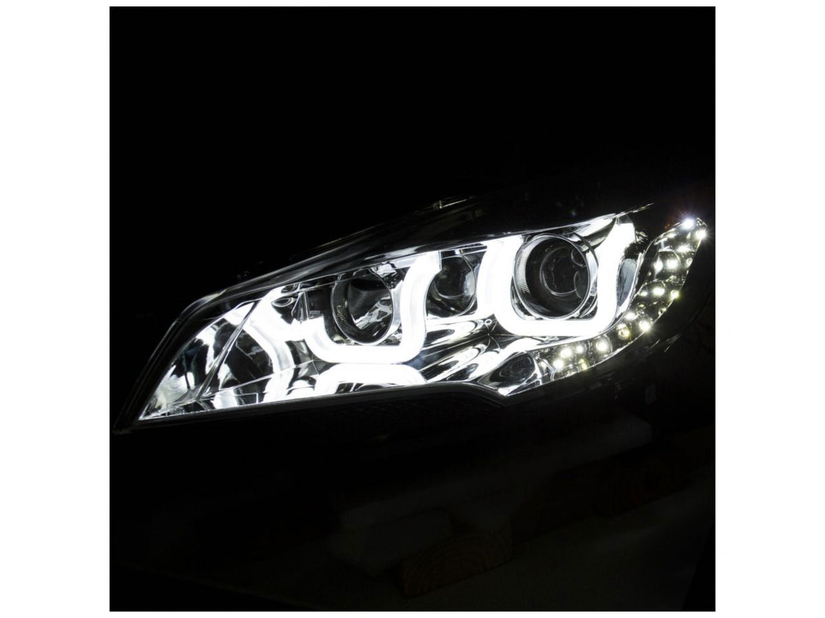 Anzo 2013-2015 Ford Escape Projector Headlights w/ U-Bar Chrome