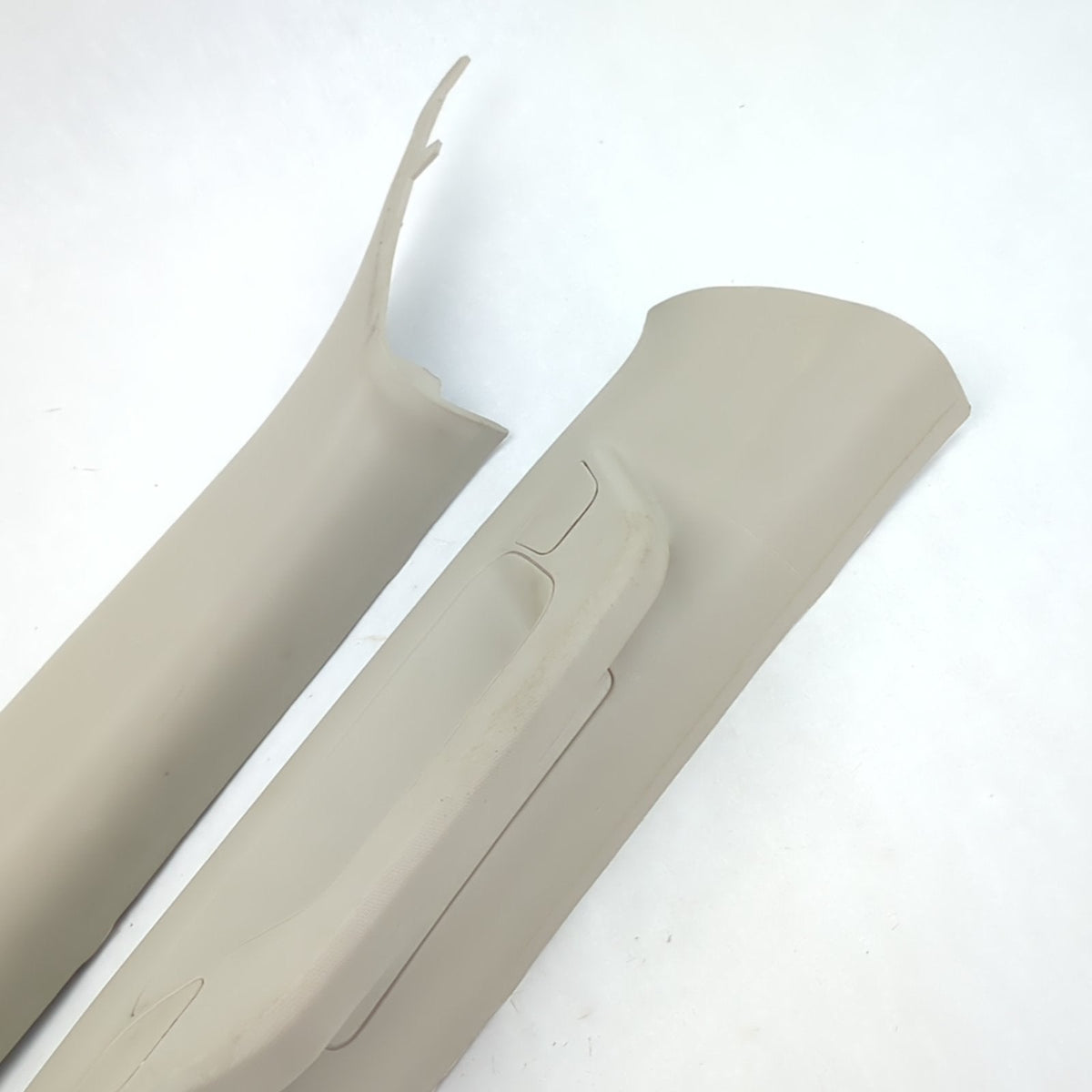 Chevrolet 2014 2015 2016 2017 2018 Silverado Sierra A-Pillar Pillar Post Trim Panel Set
