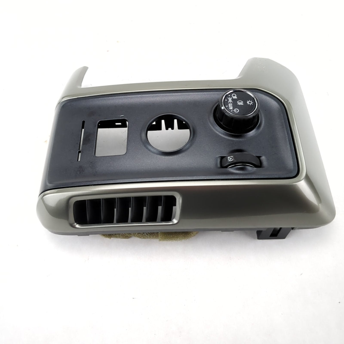 GM 2014 2015 2016 2017 Chevrolet Silverado Headlight Switch With Bezel Vent Panel