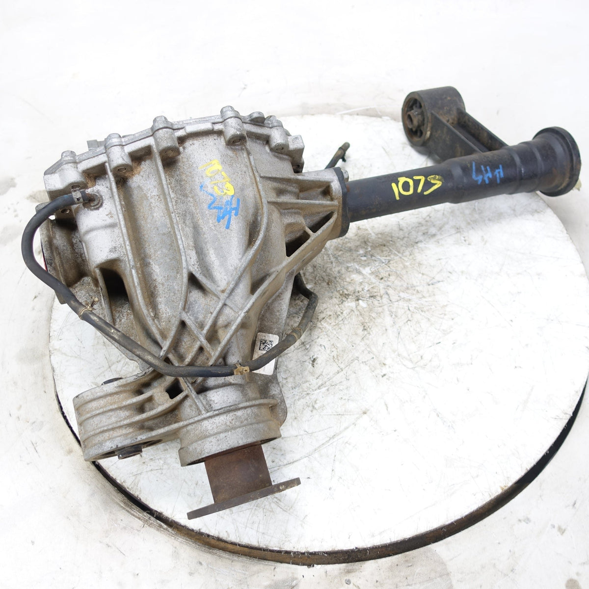 2016 2017 2018 2019 Nissan Titan XD 5.0L Diesel Front Carrier Differential