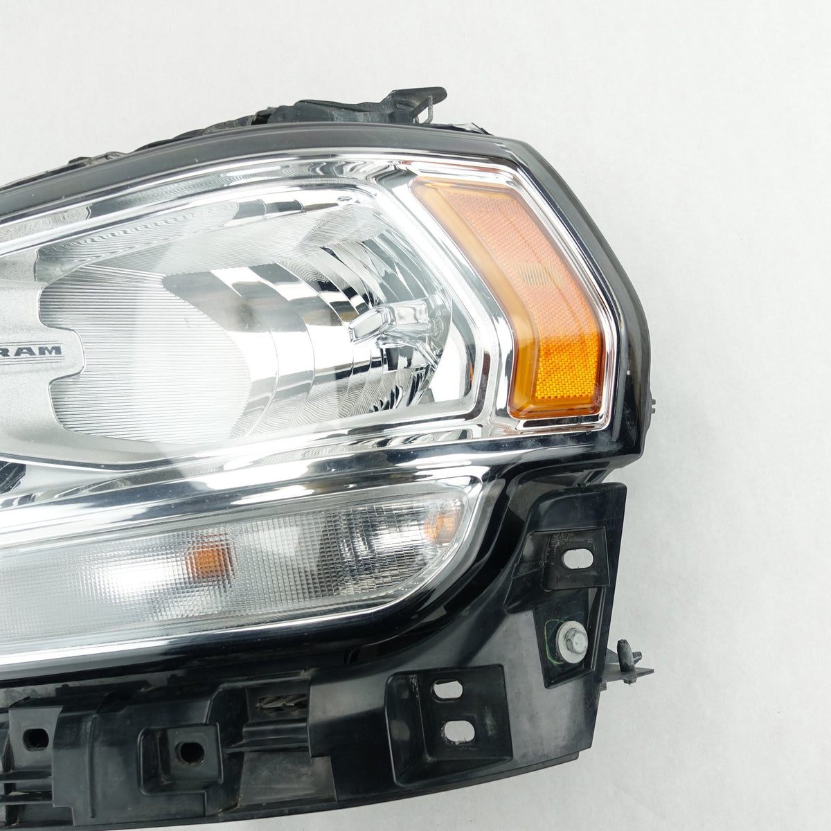2019 2020 2021 2022 Ram 2500 3500 Driver Left Headlight Head Light Lamp Halogen - image 3