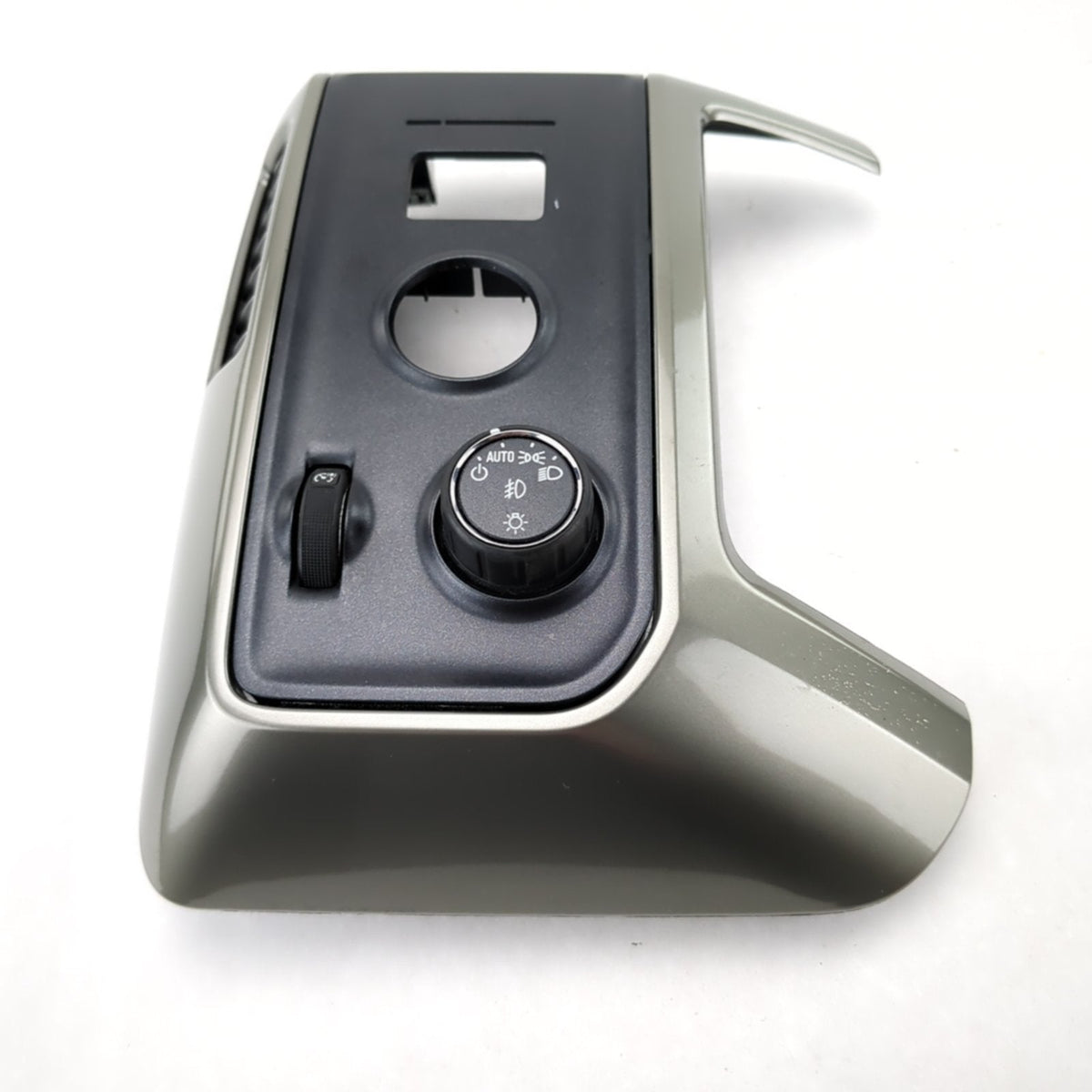 GM 2014 2015 2016 2017 Chevrolet Silverado Headlight Switch With Bezel Vent Panel