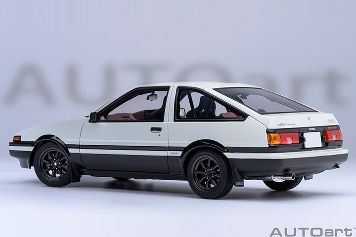 RHD AUTOart Toyota Sprinter Trueno (AE86) "Initial D" Project D Final Version 1:18