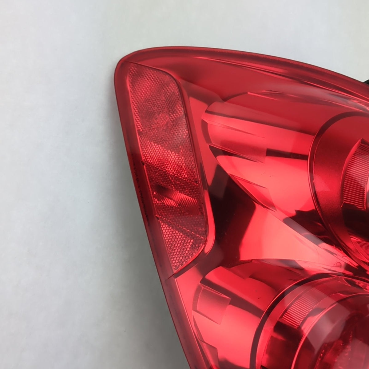 OEM 2010 2011 2012 2013 2014 2015 Chevrolet Equinox Taillight Left Driver Light Lamp