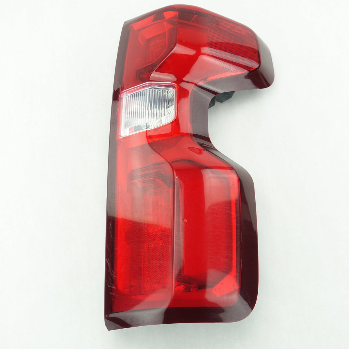 Damage 2020 2021 Silverado 1500 Passenger Right Rear Taillight Tail Light Lamp