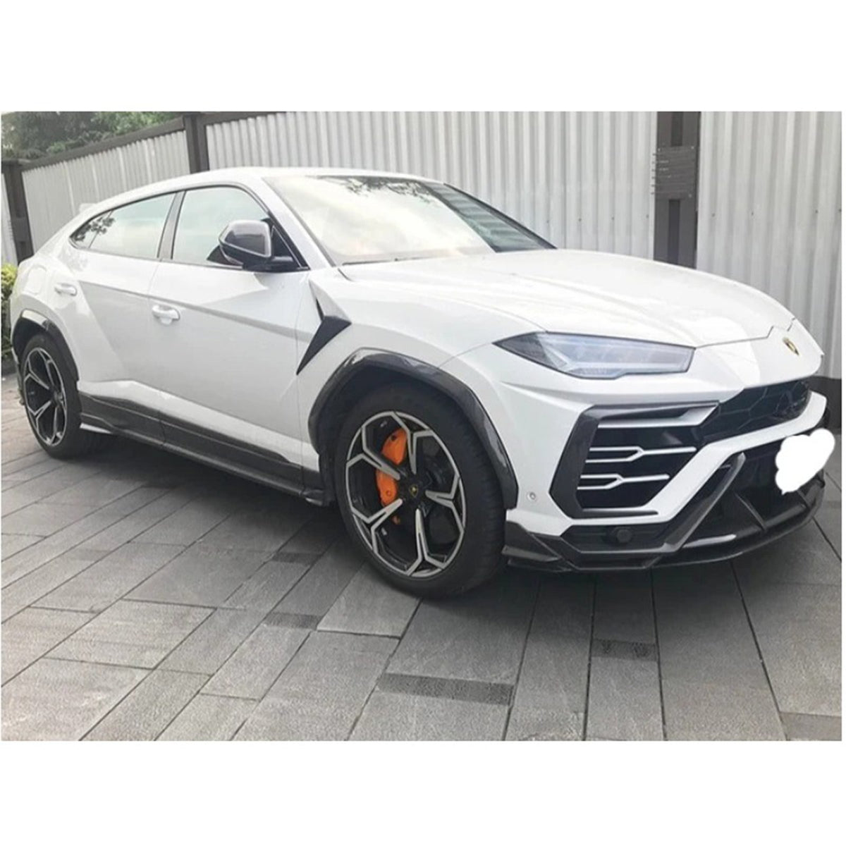 Bull Boost TS Style Dry Carbon Fiber Side Skirts for Lamborghini Urus