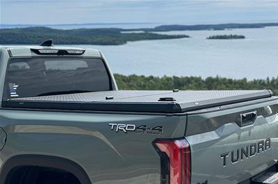 Dee Zee Tonneau Cover
