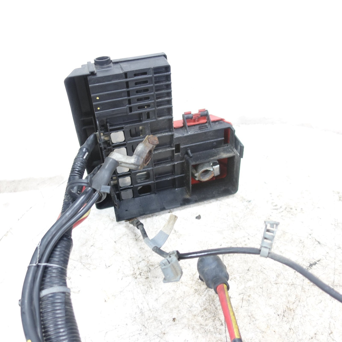 GM 2014 2015 2016 Silverado Sierra 1500 Battery Cable Fuse Box Harness Assembly