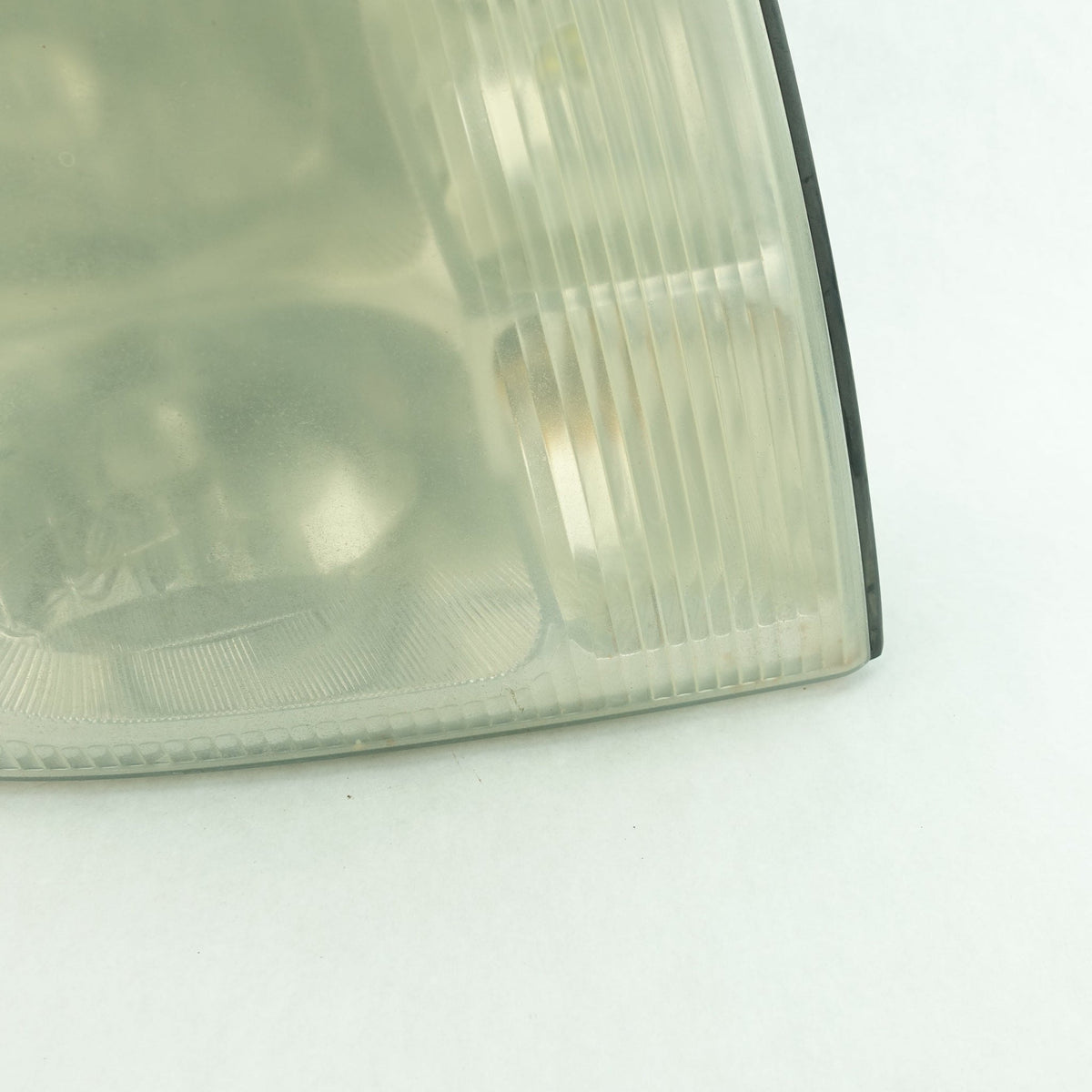 Foggy 2003 2004 Cadillac Escalade Headlight Head Light Lamp HID Passenger Right - image 3